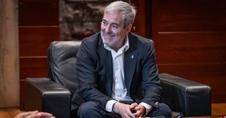 Fernando Clavijo: “Seguimos centrados en la gestión mientras otros viven en el ruido político”