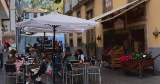 Los precios se mantienen estables en julio, aunque la inflación continúa por encima del 3% en Canarias
