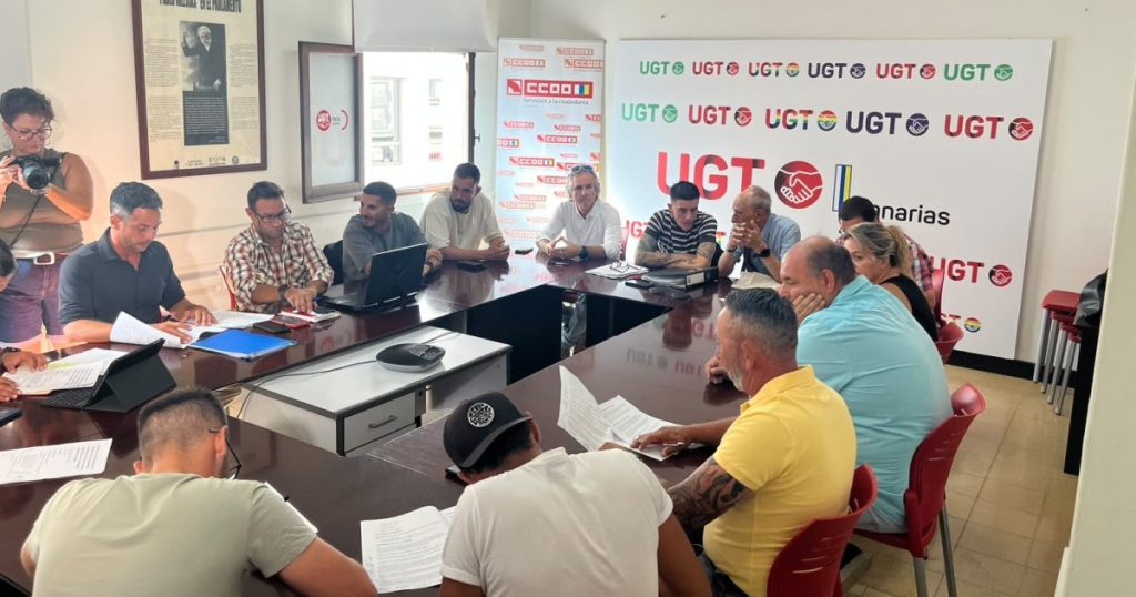 UGT Canarias firma el primer convenio regional de salvamento y socorrismo con subidas salariales de hasta el 62,76%