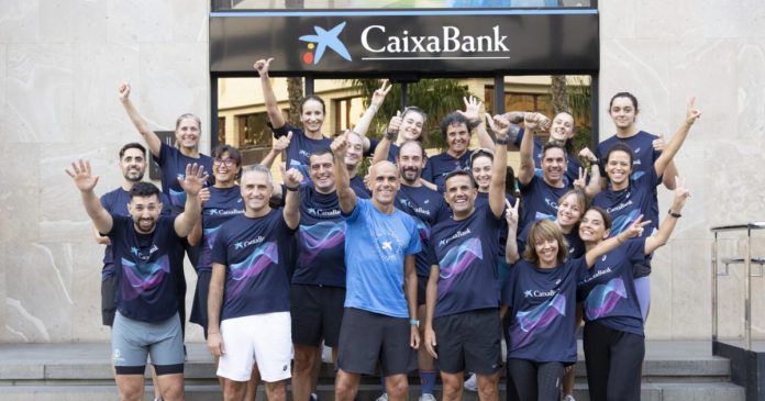 Reyes Estévez entrena en Santa Cruz de Tenerife con una veintena de atletas populares en una ‘Social Run’ organizada por CaixaBank