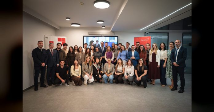 Proexca lanza 60 becas en negocios internacionales para formar talento canario en comercio exterior