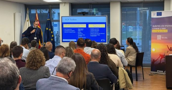 Una veintena de organizaciones canarias conoce en Bruselas herramientas y mecanismos de apoyo empresarial de la UE