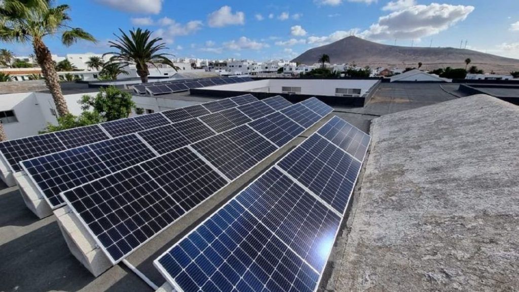 El Cabildo de Lanzarote abre la convocatoria para la concesión de subvenciones para instalaciones fotovoltaicas