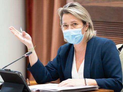El Gobierno canario destina 10 millones para el sector hortícola afectado por la pandemia