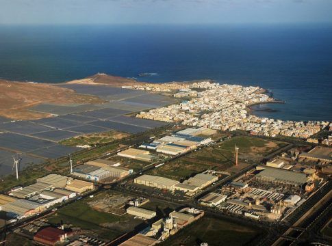 El Gobierno impulsa con Asinca un programa para mejorar la capacitación digital de los industriales canarios