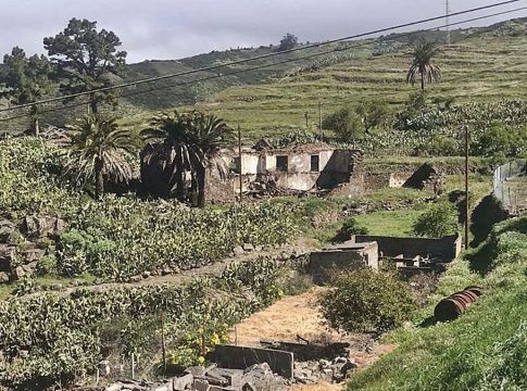 Turismo y Cabildo promueven la rehabilitación de la Hacienda de Ayala, en Chipude, para convertirla en museo