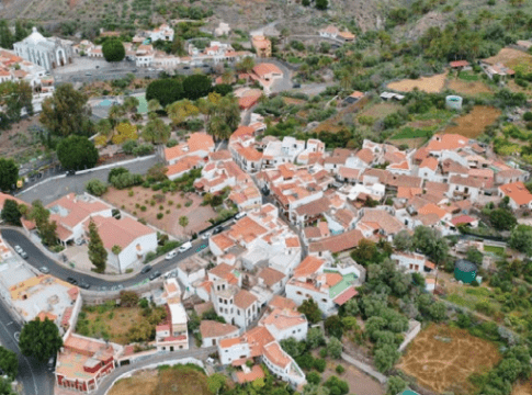 Ana María Mayor: “Tenemos unos recursos naturales que nos permiten un turismo personal”