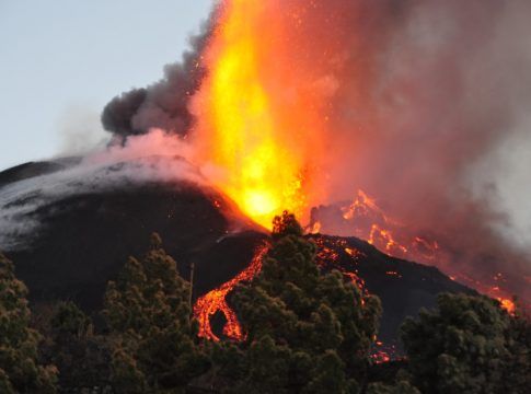 La ULPGC abona las ayudas al alumnado afectado por el volcán de La Palma