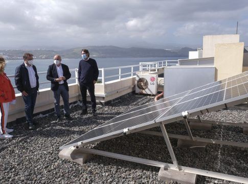 Gran Canaria destina más de 360.000 euros a 223 instalaciones fotovoltaicas de viviendas