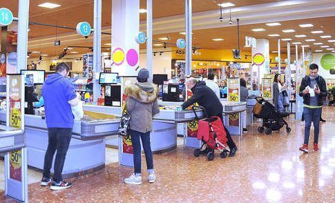 La escalada de precios se frena en enero, pero todavía supone un desafío para la recuperación económica