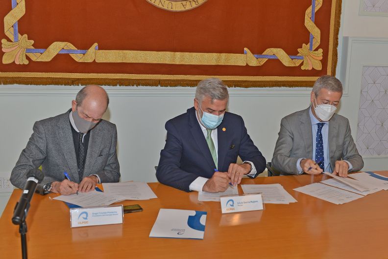 La Universidad y el Consejo Social de la ULPGC firman un convenio con la Confederación Canaria de Empresarios