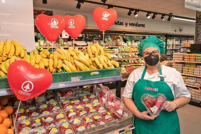 SPAR Gran Canaria promueve el consumo de la fresa de Valsequillo