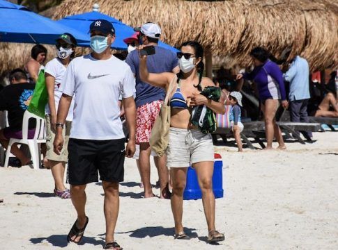 El turismo experimenta una recuperación incompleta en el año 2021