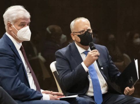 Curbelo insiste en intensificar las inversiones para abordar la transformación energética de Canarias