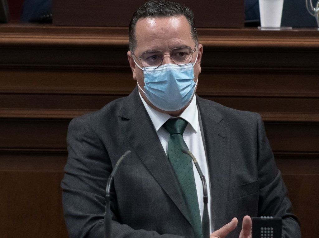 Poli Suárez: “Los parches de Torres en Dependencia no frenan el deterioro en la gestión y vuelve a crecer el número de canarios sin atender”