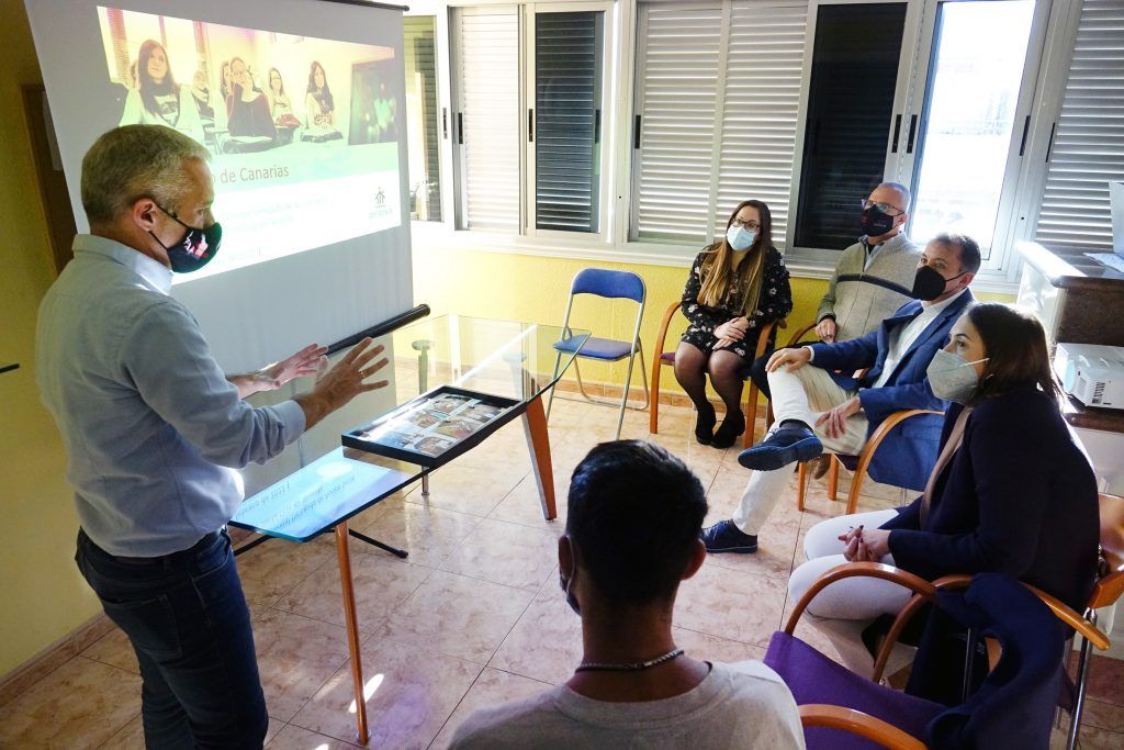 Santa Cruz de Tenerife subvenciona con 184.000 euros a Don Bosco para atender a jóvenes vulnerables
