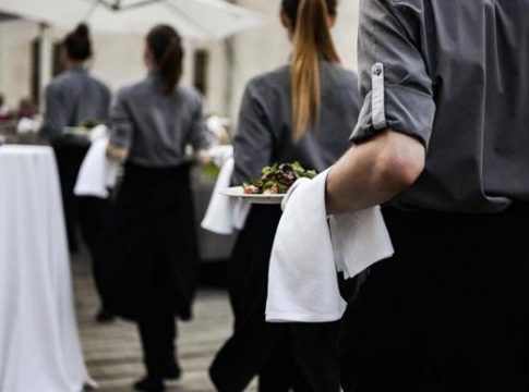 Canarias prevé cerrar 2022 con 23.900 ocupados más