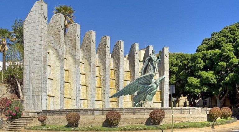 El Cabildo descarta que el monumento a Franco pueda ser declarado Bien de Interés Cultural