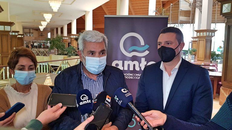 La AMTC se reúne en Yaiza para valorar proyectos y analizar la situación del sector ante la guerra de Putin