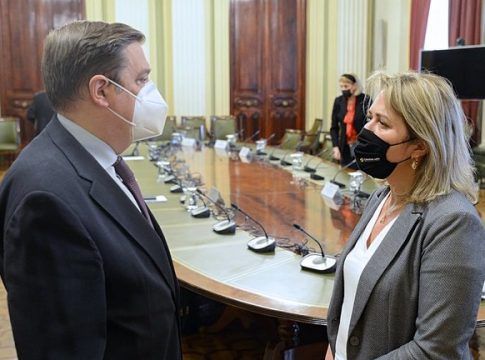 El Gobierno canario respalda las ayudas al sector pesquero para hacer frente al encarecimiento del gasóleo