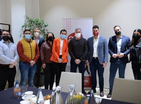 AJE Canarias inicia conversaciones para la creación de una ley específica que ampare al joven empresario