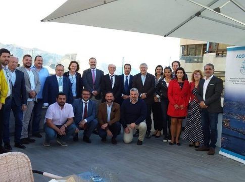 Primer encuentro “ACOESTE y los desayunos del puerto”