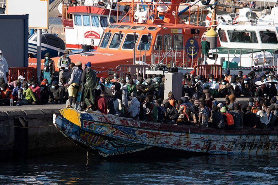 CEAR tacha de «errónea y fallida» la política migratoria en Canarias