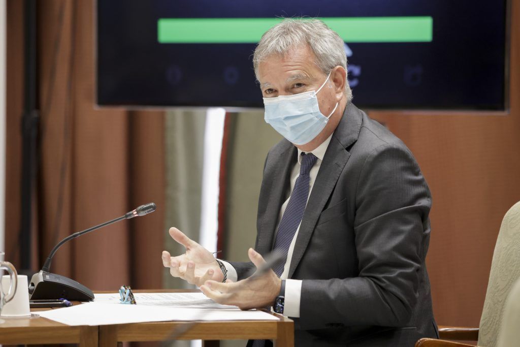 Se estudian medidas para ayudar al sector transporte durante la crisis en coordinación con el Gobierno de España