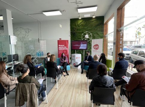 La Dirección General de Juventud y AJE Canarias presentan la segunda edición de PUNTO AMIGO AJE