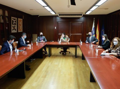 Industria pide actualizar las ayudas del REA para amortiguar el alza de costes del sector, cifrado en un 20%