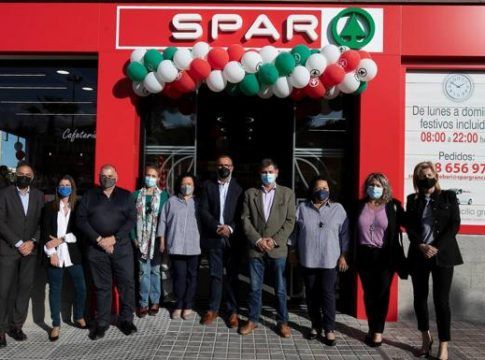 SPAR inaugura dos supermercados en Almatrique y Sardina del Sur