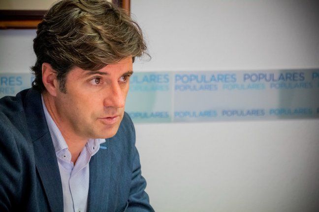 Emilio Navarro: “El proyecto del tren del sur ha fulminado la credibilidad de Pedro Martín”