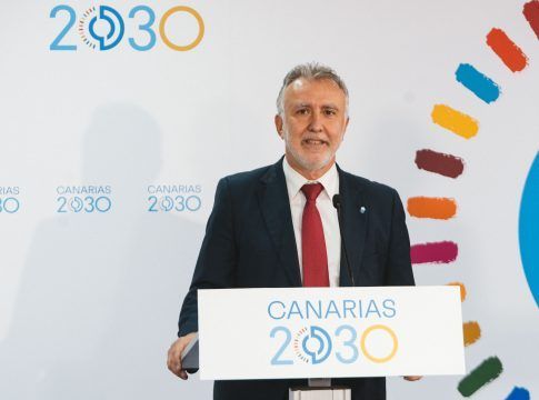 Torres: “Gobierno central y canario coinciden en que no se implantará el gas en las Islas para su comercialización”