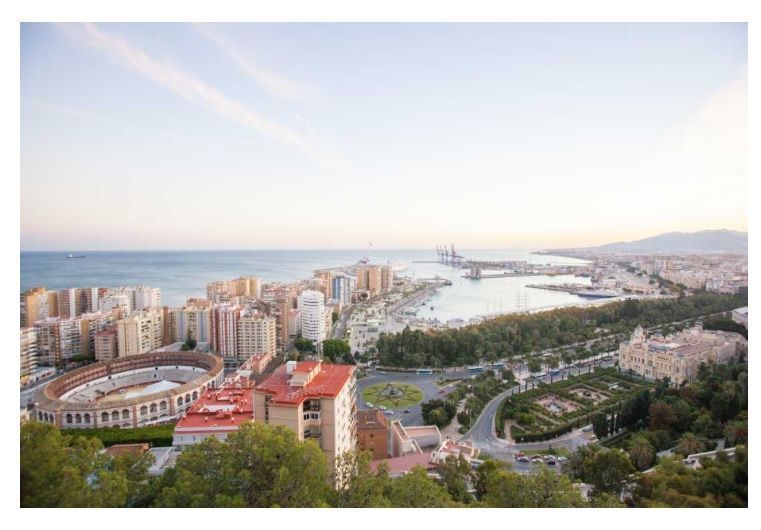 Málaga: milenaria y cosmopolita en el pasado, hoy convertida en primera potencia de la industria turística andaluza