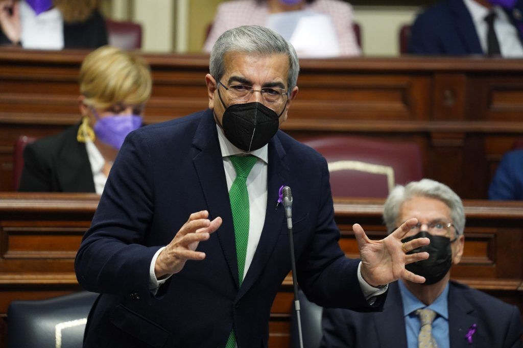 El Gobierno abonará ya los primeros 1,8 millones extra de la devolución del impuesto del combustible de marzo