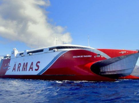 Naviera Armas Trasmediterránea realiza mejoras en el fast ferry ‘Ciudad de Ceuta’