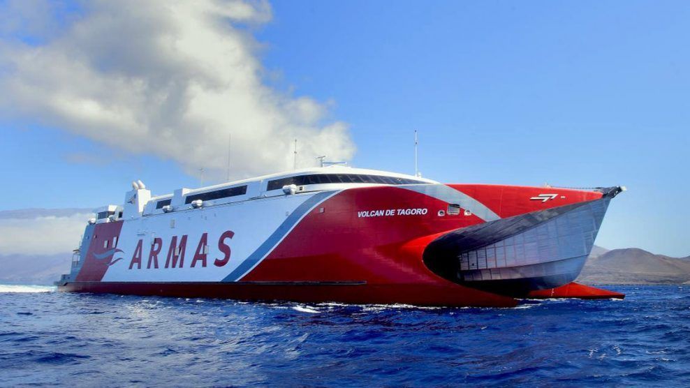 Naviera Armas Trasmediterránea realiza mejoras en el fast ferry ‘Ciudad de Ceuta’