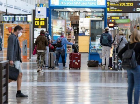 La ministra de Transportes inaugura este miércoles la ampliación del aeropuerto Tenerife Sur