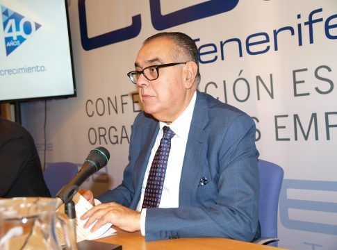 “El exceso de burocracia merma la competitividad e incrementa la economía sumergida”