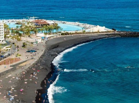 Las patronales turísticas exigen al Gobierno canario que firme ya con el Estado el traspaso financiero en Costas o que ejerza de forma inmediata las competencias con fondos propio