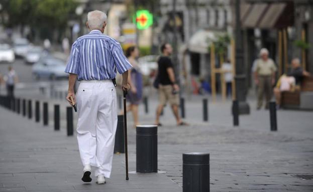 Canarias arrastra un notable déficit en la oferta de plazas residenciales
