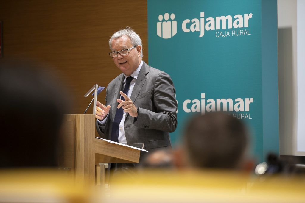Franquis: “Impulsamos la Estrategia Canaria de Movilidad Sostenible: un transporte más sostenible y más competivo”