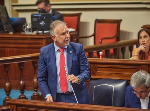 Torres garantiza que se cumplirán los plazos para la estabilización del personal público