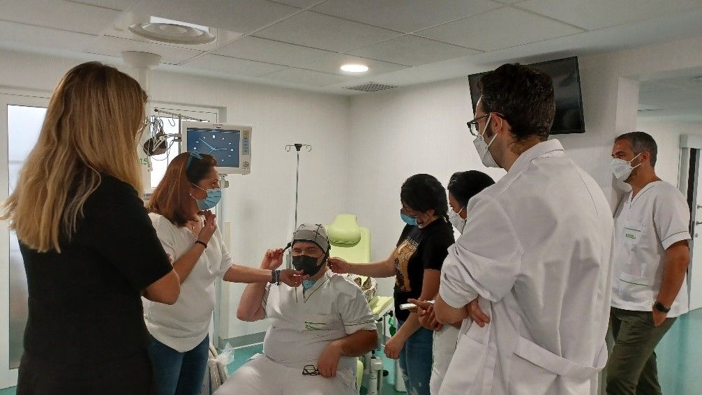 <strong>El Servicio de Oncología de Hospitales Universitarios San Roque, cuenta con el </strong><strong>primer y único sistema de hipotermia en las Islas para prevenir la caída del cabello inducida por la quimioterapia en los pacientes con cáncer.</strong>