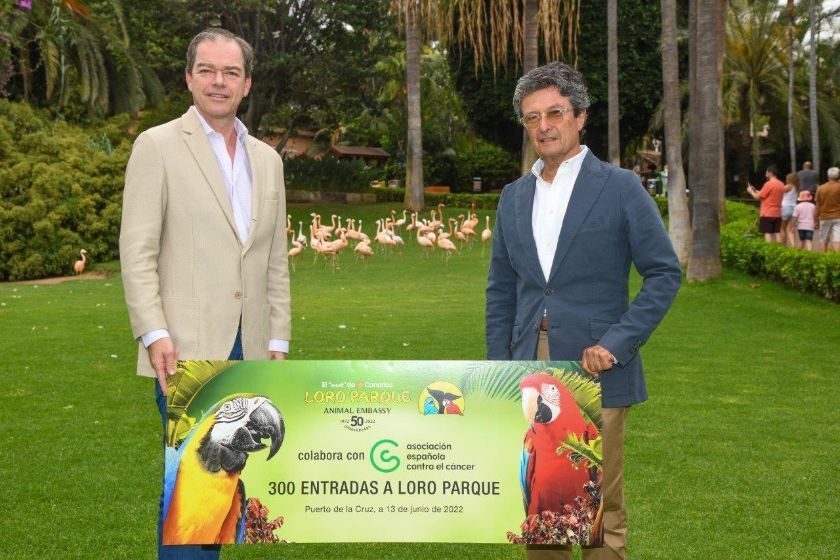  Loro Parque llega a un acuerdo con la Asociación Española Contra el Cáncer
