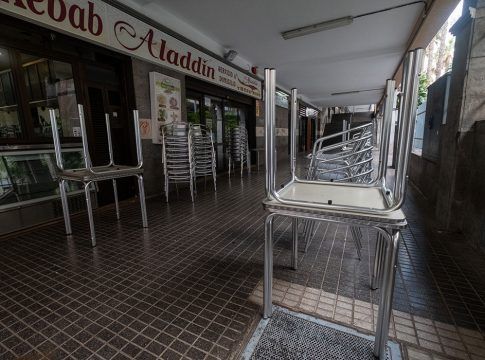 Canarias triplica la destrucción de empresas activas que España
