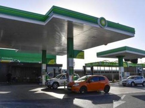 La gasolina marca un récord histórico pese al descuento del Gobierno