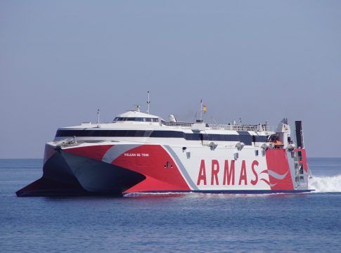 Naviera Armas Trasmediterránea pone este verano alta velocidad con La Gomera y doble rotación con La Palma