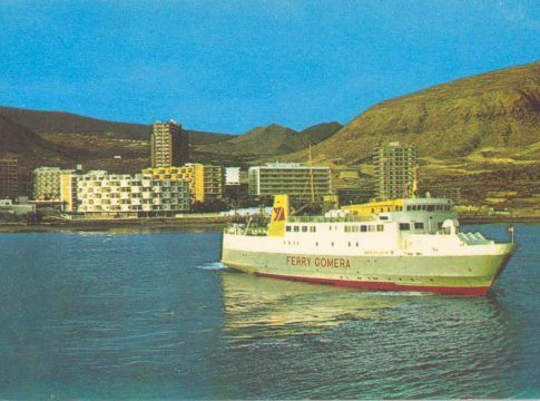 Fred. Olsen Express cumple su 48 aniversario con 80 millones de pasajeros trasladados entre Islas