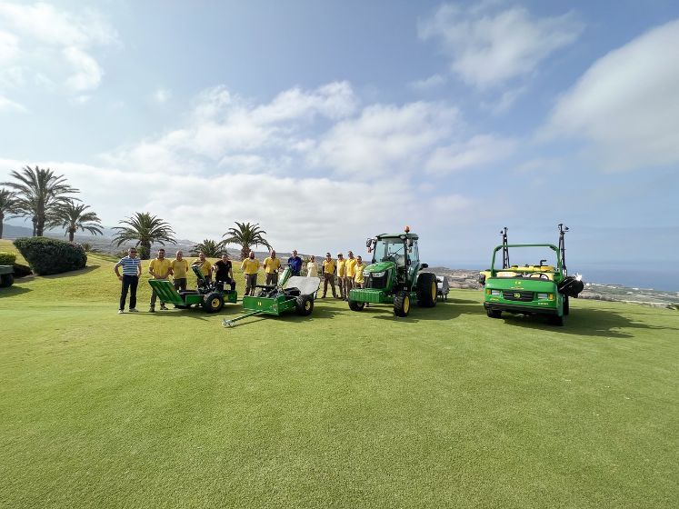 Abama Golf, en el sur de Tenerife, renueva maquinaria para optimizar el mantenimiento del campo